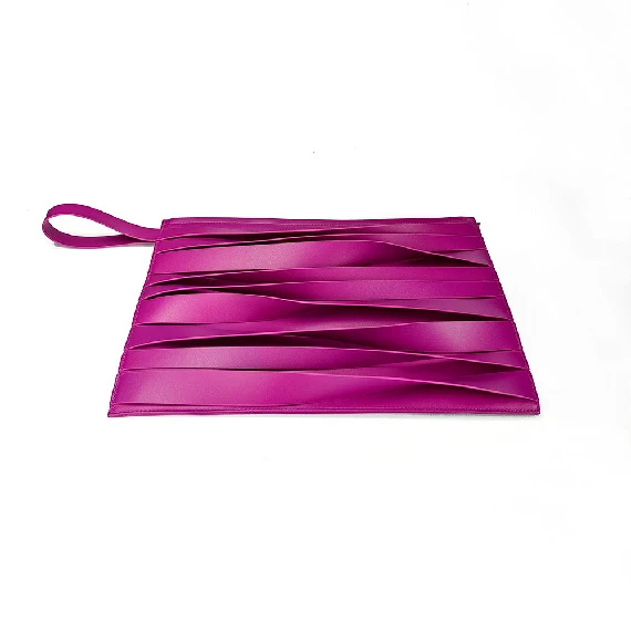 Floating collection envelope bag fucsia